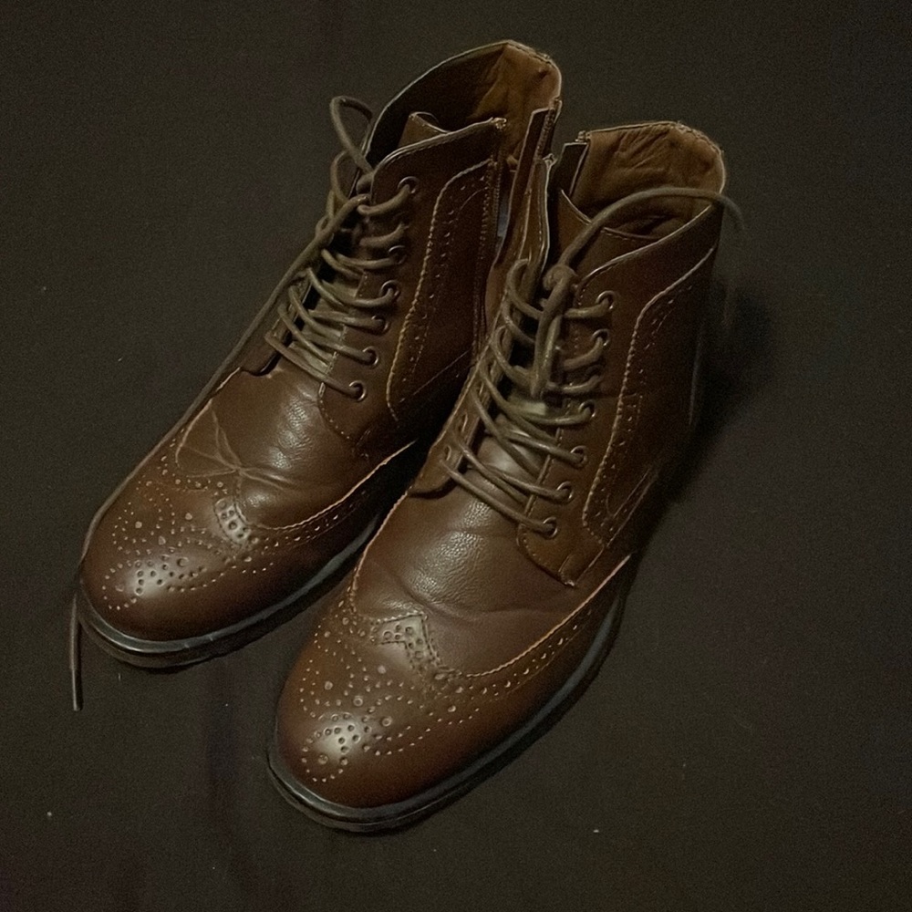 Unique Brown dress shoes